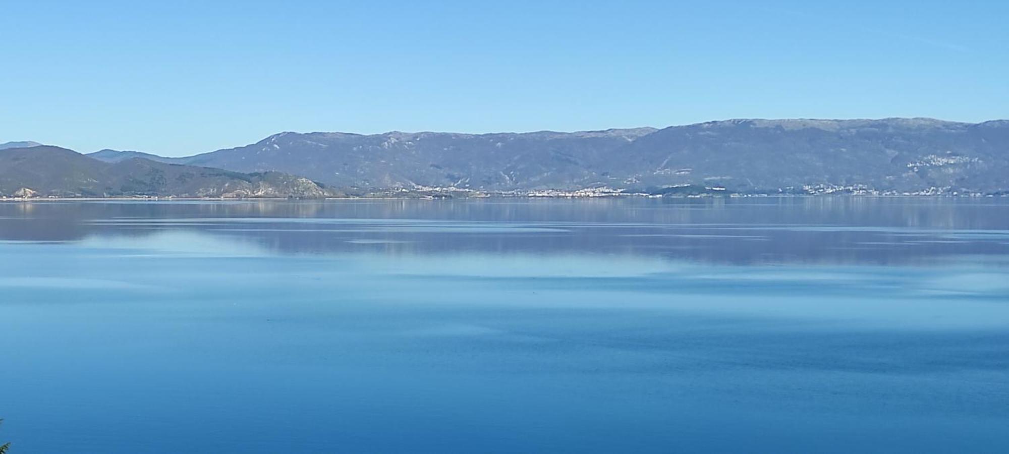 Royal View Apartments Struga Eksteriør bilde