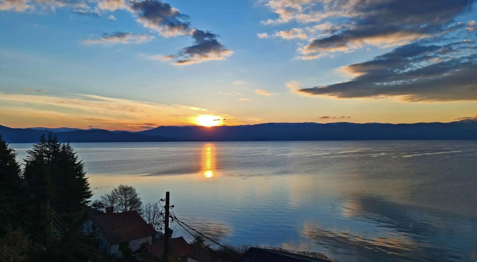 Royal View Apartments Struga Eksteriør bilde